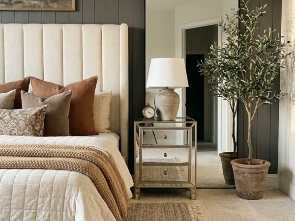 20 idées de miroir pour agrandir et illuminer la chambre